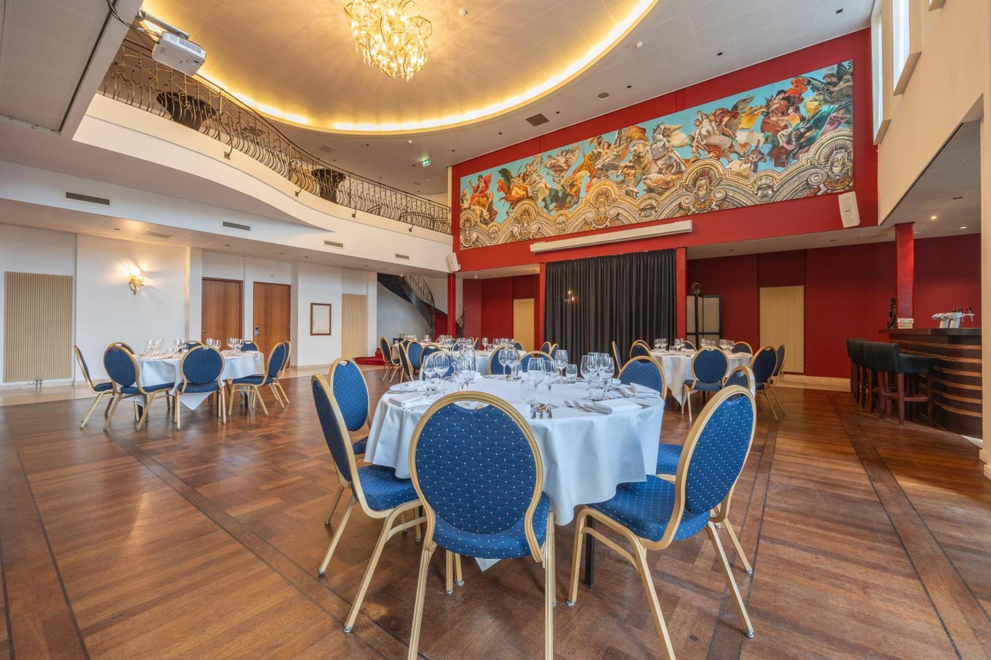 Hotel Amrâth Grand De L’empereur
